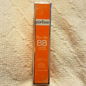 BB cheek color in Malibu Peach